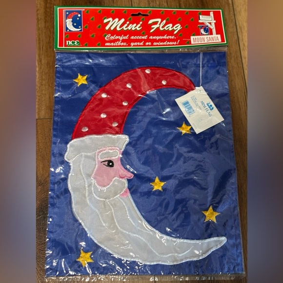 FLAG (MOON SANTA) - Picture 4 of 4